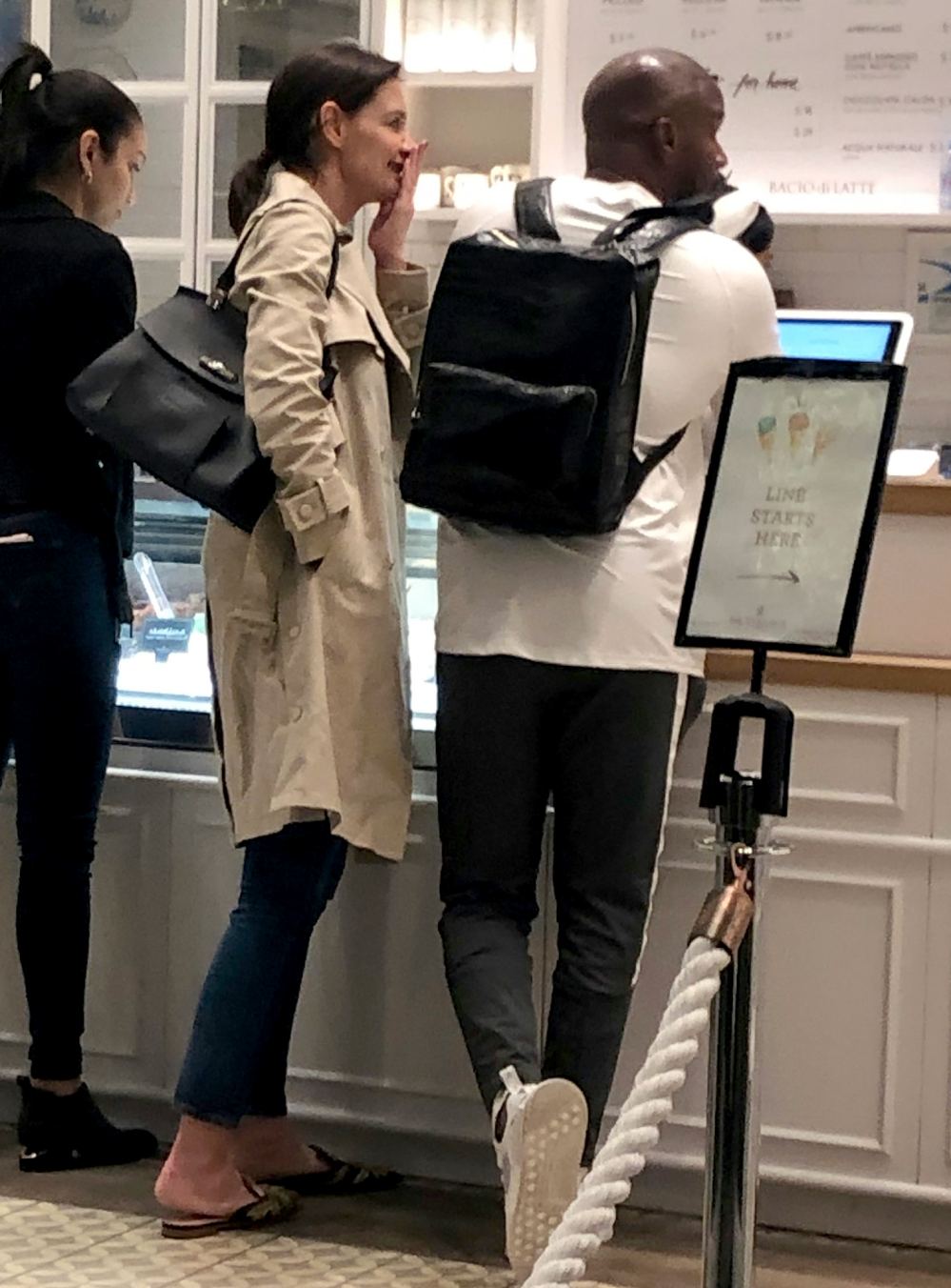 Jamie-Foxx-and-Katie-Holmes-back-together-ice-cream-shop