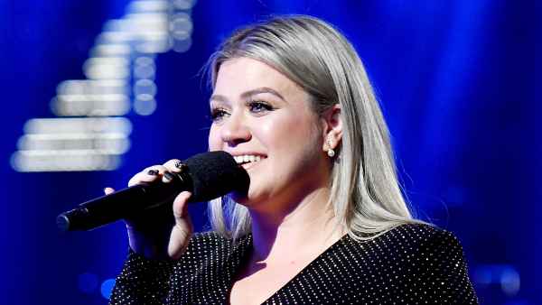 Kelly-Clarkson-Billboard-Music-Awards-2019