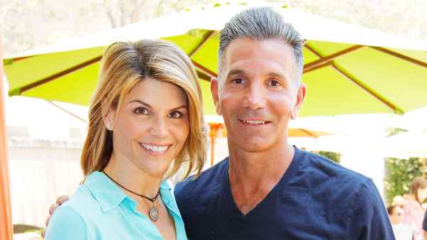 Lori Loughlin Friends Mossimo Giannulli College Scandal