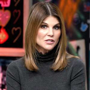 Lori Loughlin Hasn’t Wanted to Leave Her House Amid College Admissions Scandal