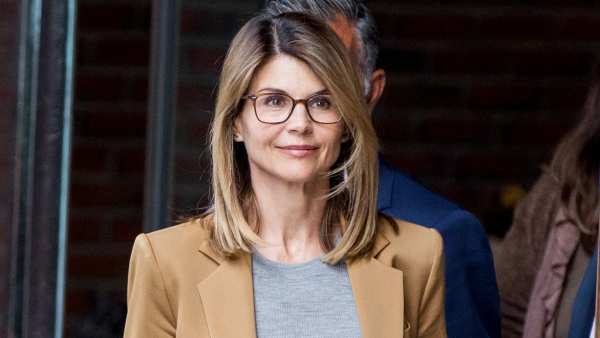 Lori-Loughlin-Plead-Not-Guilty-in-College-Admissions-Case