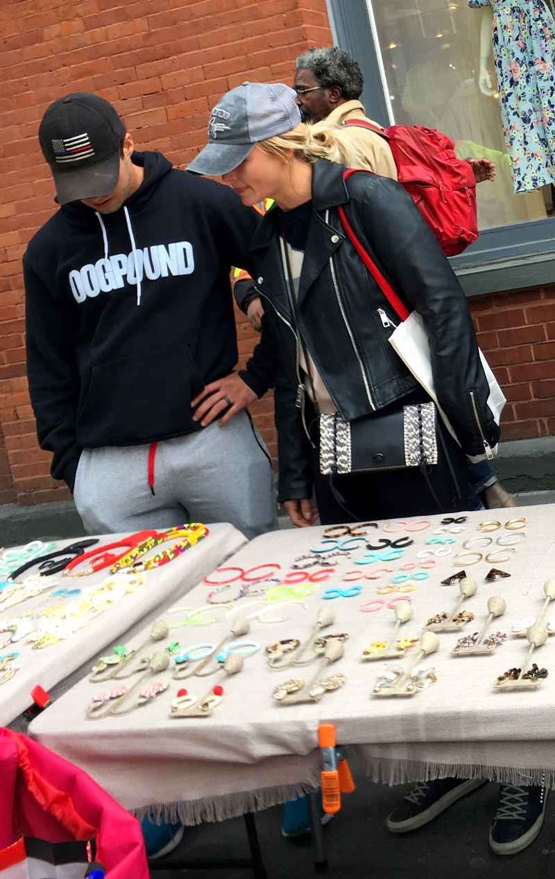 Miranda Lambert and Husband Brandon McLoughlin Take Romantic Stroll in New York City