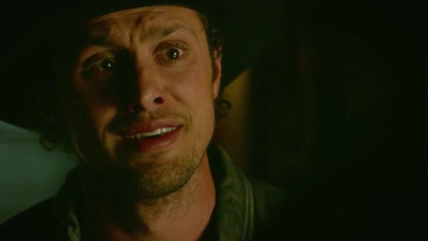 ‘Roswell, New Mexico’ Finale Sneak Peek