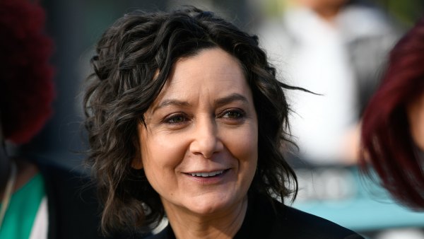 Sara Gilbert Reveals She's Leaving 'The Talk'
