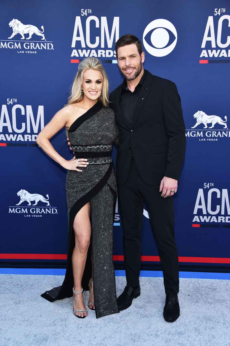 Carrie Underwood and Mike Fisher Smoking Hot Couples Style at the ACMs