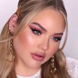 Snoop Dogg Nikkietutorials youtube beauty guru