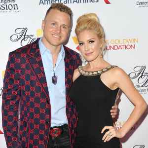Spenser Pratt Heidi Pratt Comfort Mom
