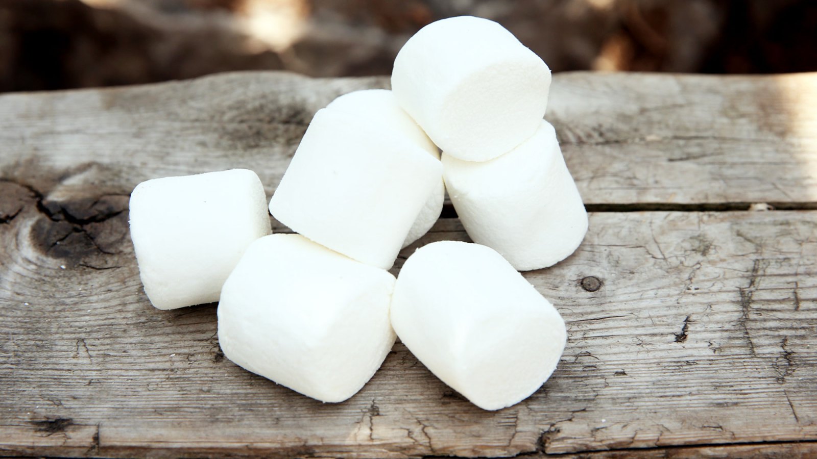 Chocolate-Stuffed Marshmallows