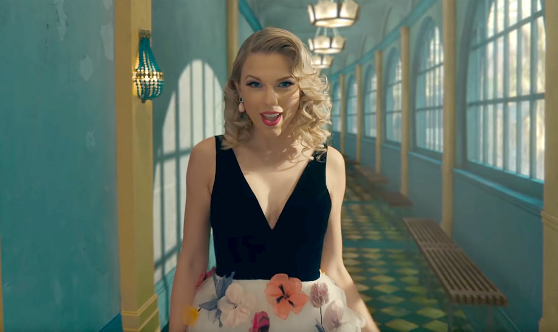 7 Easter Eggs From Taylor Swifts ‘me Music Video Photos