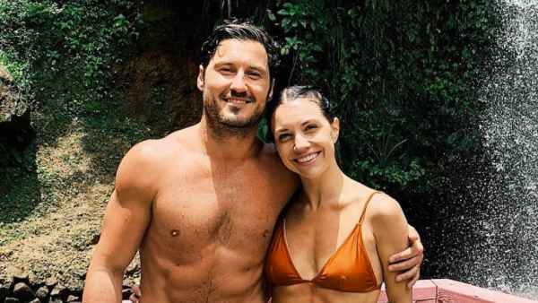 Val-Chmerkovskiy-and-Jenna-Johnson-St.-Lucia honeymoon
