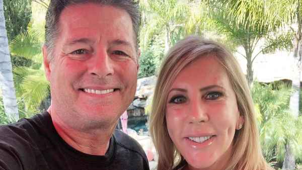 Vicki Gunvalson Steve Lodge Engaged.