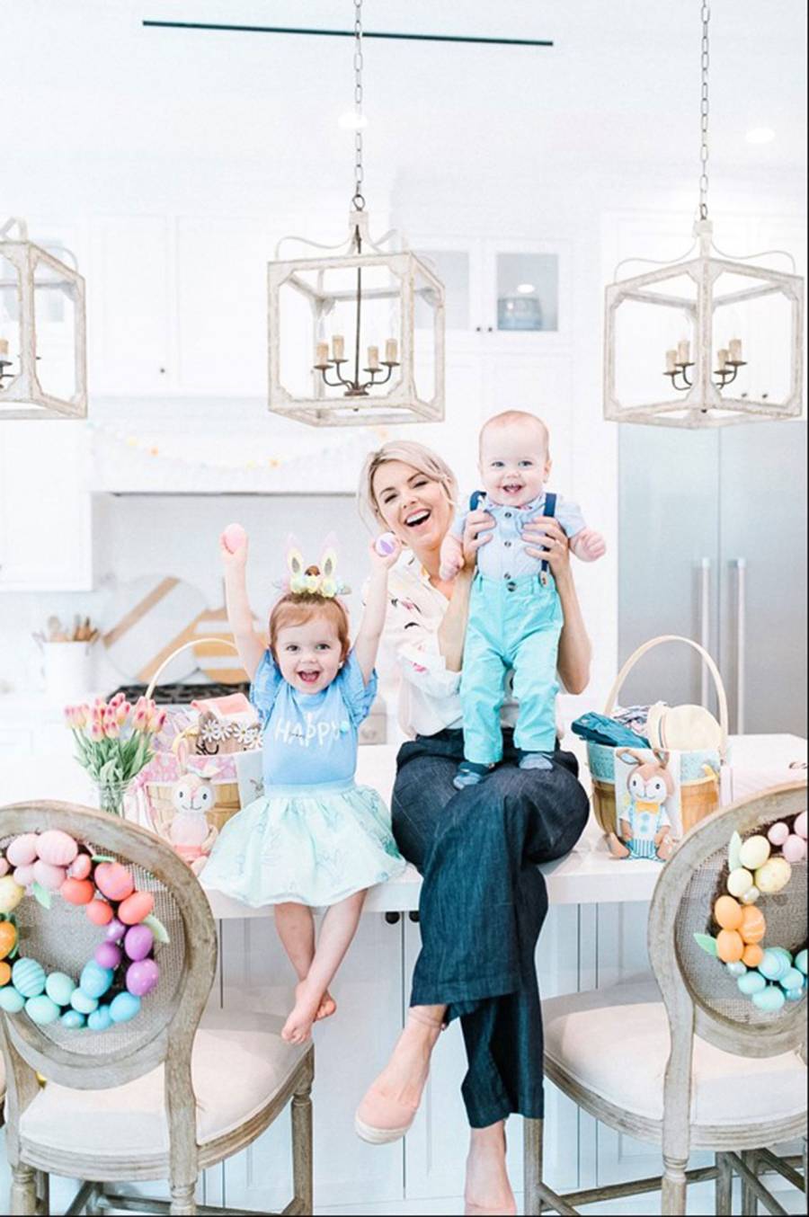 Ali Fedotowsky Manno easter