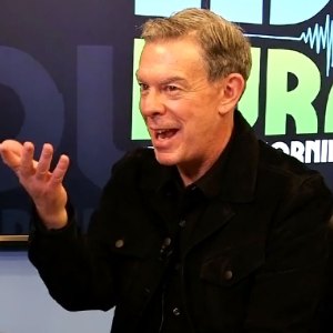 Elvis Duran Jokes About Wedding