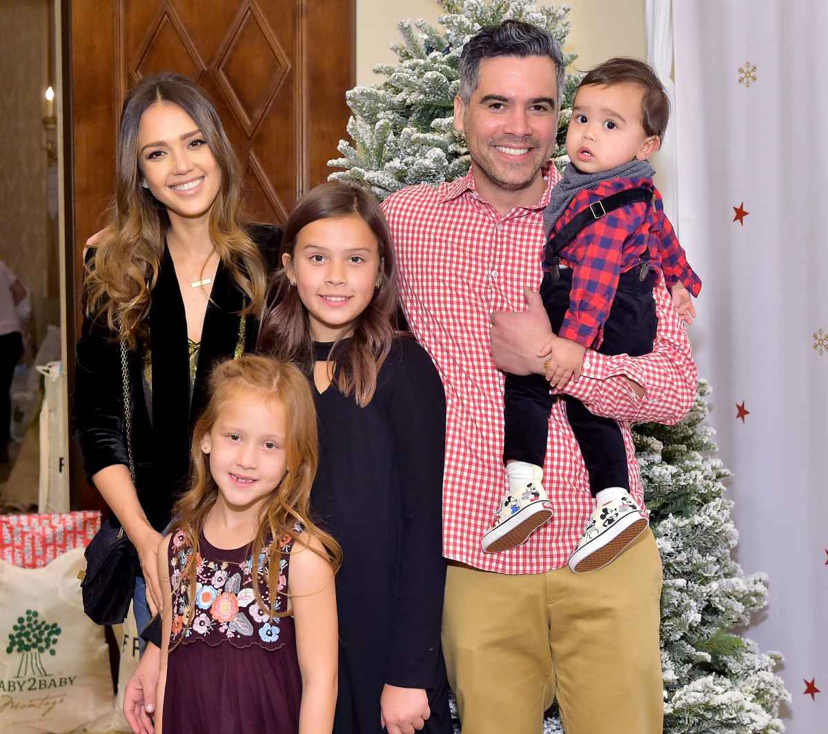 Jessica Alba and Cash Warren A Timeline of Their Relationship