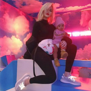 khloe kardashian true thompson birthday first messages