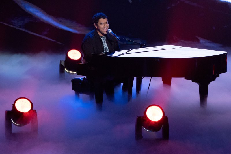 Alejandro Aranda American Idol Finalists