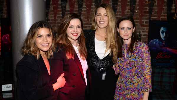 America Ferrera Sisterhood of the Traveling Pants Costars Support