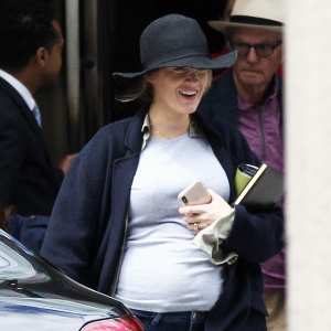 Pregnant Blake Lively Baby Bump