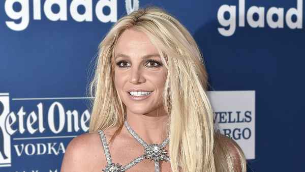 Britney Spears Demonstrates Summer Workout Moves