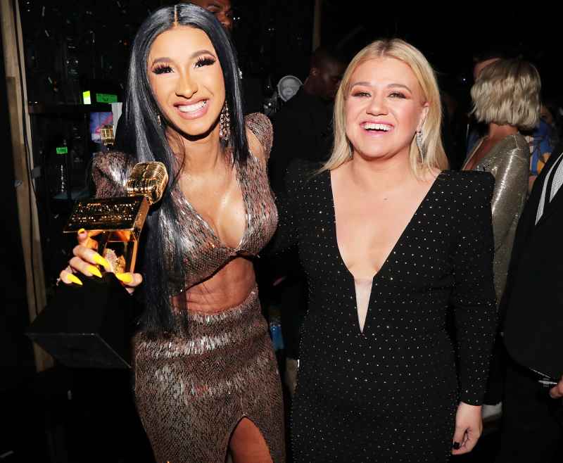 Billboard Music Awards 2019 What You Didnt See Cardi B Kelly Clarkson