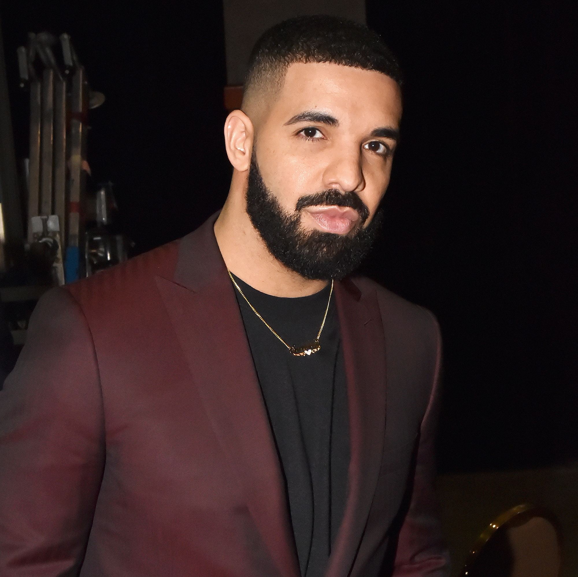 Drake Slams Plastic Surgery Rumors After Sharing Shirtless Photo
