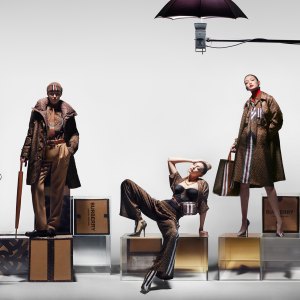 Gigi-Hadid-Gender-Bending-Burberry-Campaign