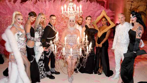 Met Gala 2019 What You Didnt See Gwen Stefani Bella Hadid Stella Maxwell Jeremy Scott Katy Perry Sarah Paulson Tracee Ellis Ross Violet Chachki