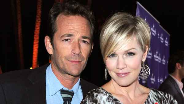 Jennie Garth Shares Touching ’Sign’ From Late Luke Perry While on Location for ‘BH90210’