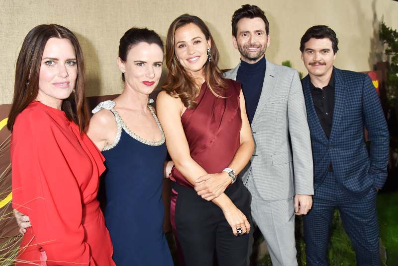 Celebrity Costars Who Bonded Over Food Ione Skye Juliette Lewis Jennifer Garner David Tennant Arturo Del Puerto