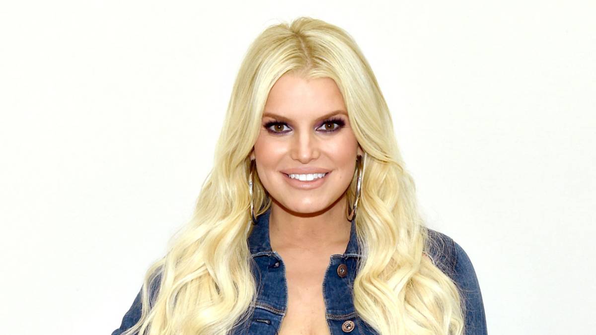 Jessica Simpson Postpartum
