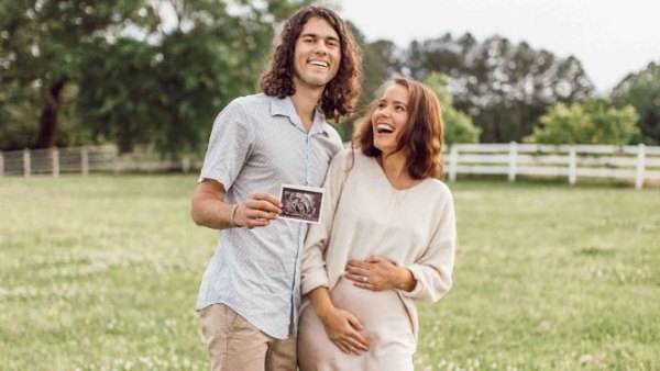 John Luke and Mary Kate Robertson Expecting 1st Child, a Baby Boy