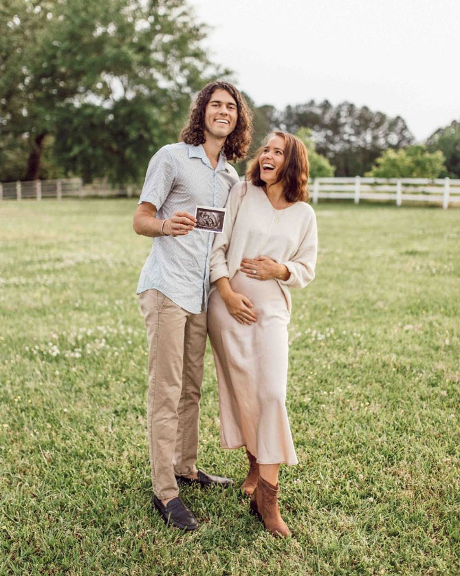 John Luke and Mary Kate Robertson Expecting 1st Child, a Baby Boy