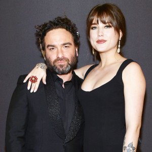 Johnny Galecki Alaina Meyer Pregnant