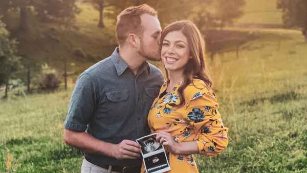 Josiah-and-Lauren-Duggar-pregnancy