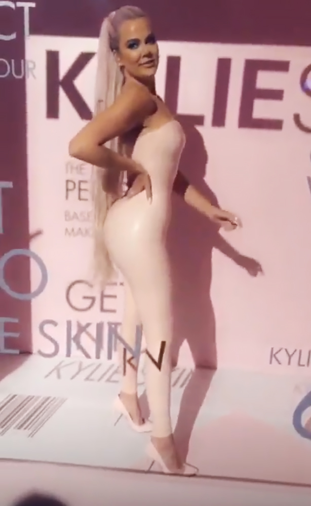 Khloe-Kardashian-Kylie-Jenner-party-launch