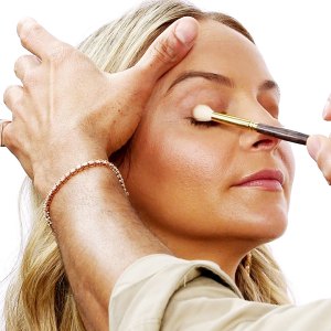 Makeup Artist Sir John Create a 'Lion King'-Inspired Daytime Eye Look