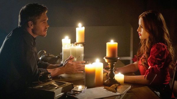 Madelaine Petsch OTH Chad Michael Murray Riverdale