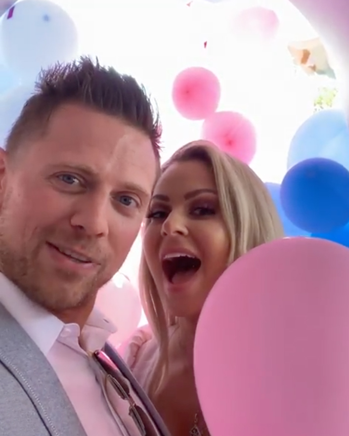 The Ultimate Compilation of Celebrity Moms' Mind-Blowing Gender Reveals: Unveiling the Most Creative and Memorable Moments