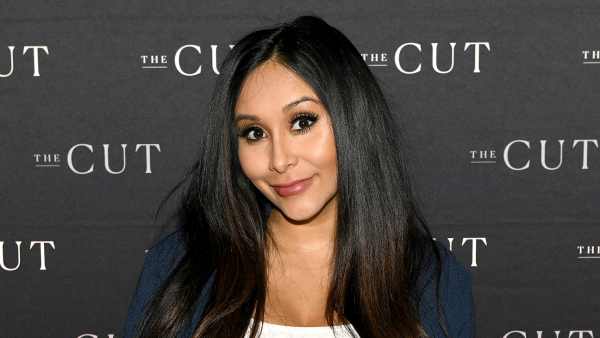 Nicole-Snooki-Polizzi-Postpartum-Symptoms-2