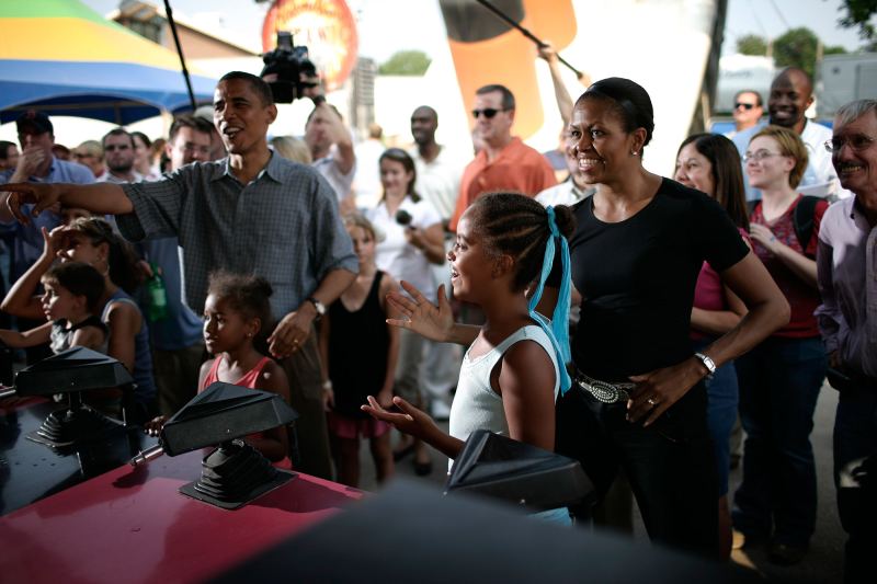Barack Obama Malia and Sasha Michelle Obama Family Gallery