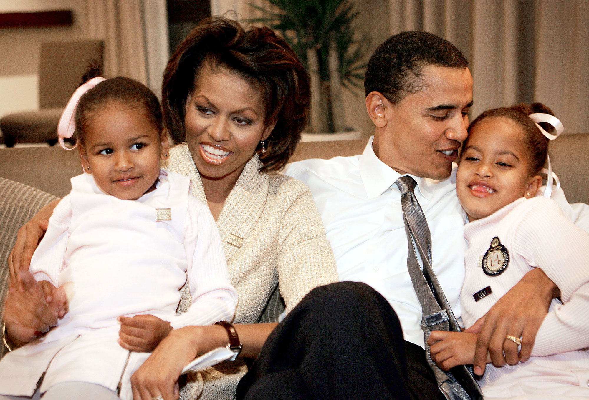 Obama Family Album: Barack, Michelle, Malia, Sasha: Photos