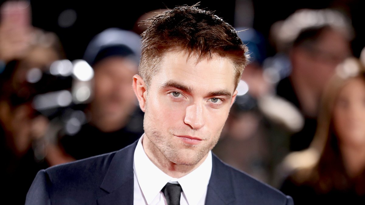 Robert-Pattinson-Is-In-Negotiations-to-Play-Batman