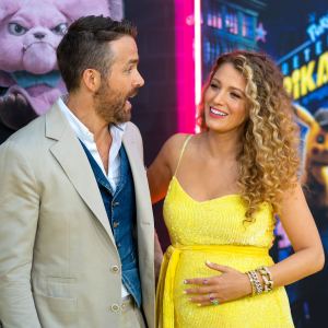 Ryan Reynolds and Blake Lively Baby Bump