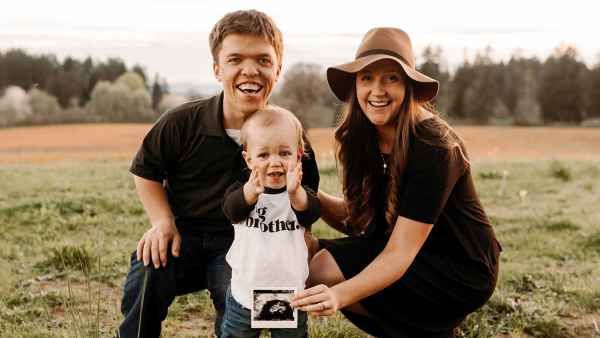 Zach-and-Tori-Roloff-pregnancy-announcement