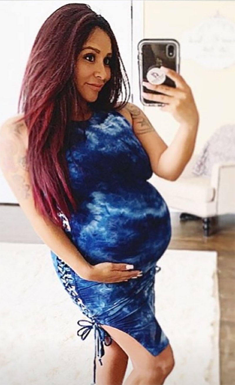 Pregnant Nicole 'Snooki' Polizzi Celebrates 3rd Child's Arrival at Baby Shower: Pics