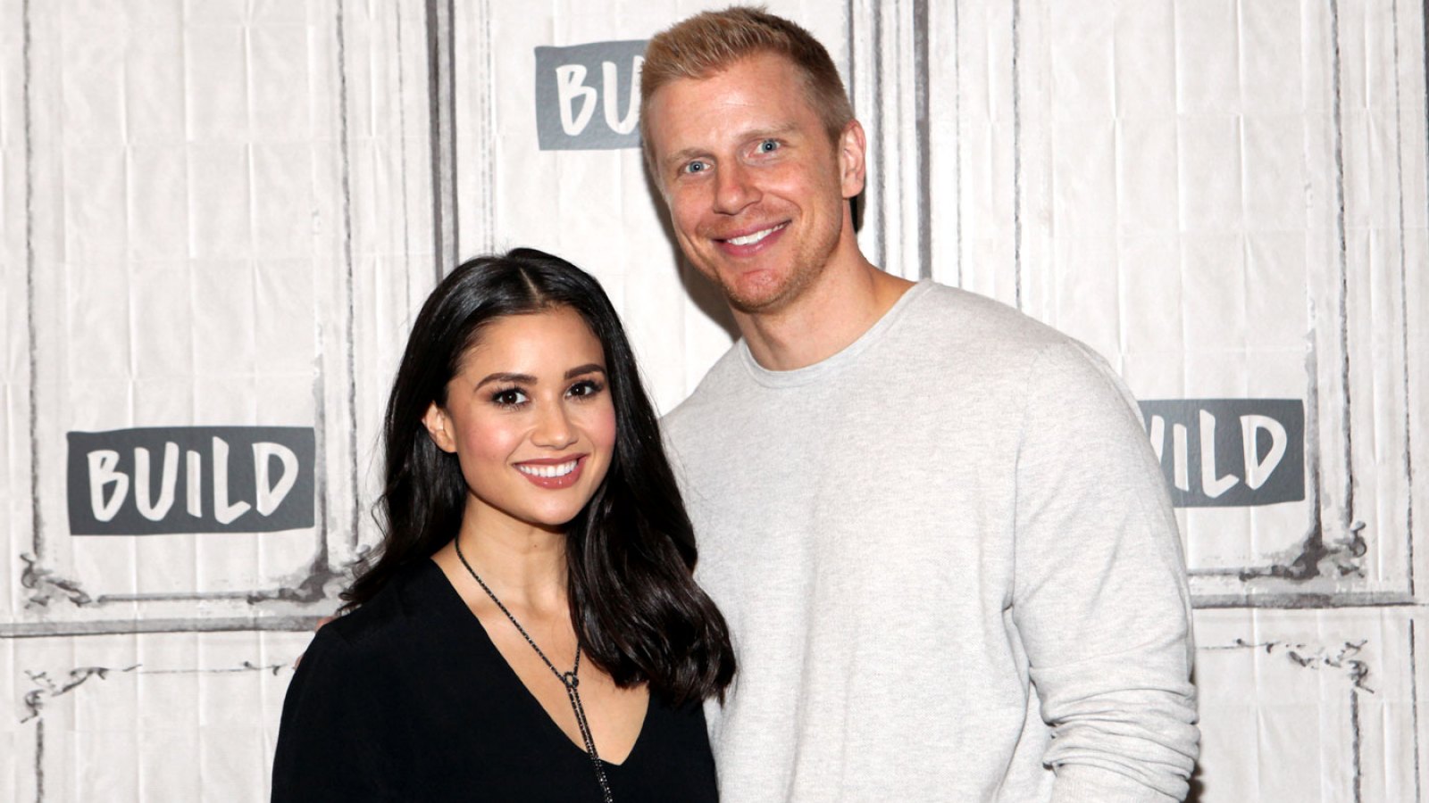 Catherine Giudici Shows Off Baby Bump 1 Week After Pregnancy Announcement Sean Lowe Build Series