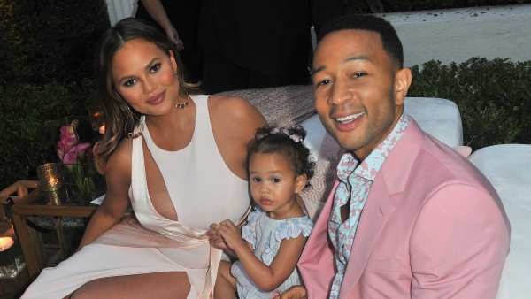 Chrissy Teigen Claps Back Troll Slamming Daughter Luna’s Hair