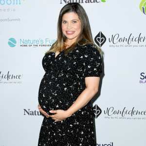 Danielle-Fishel-talks-pregnancy