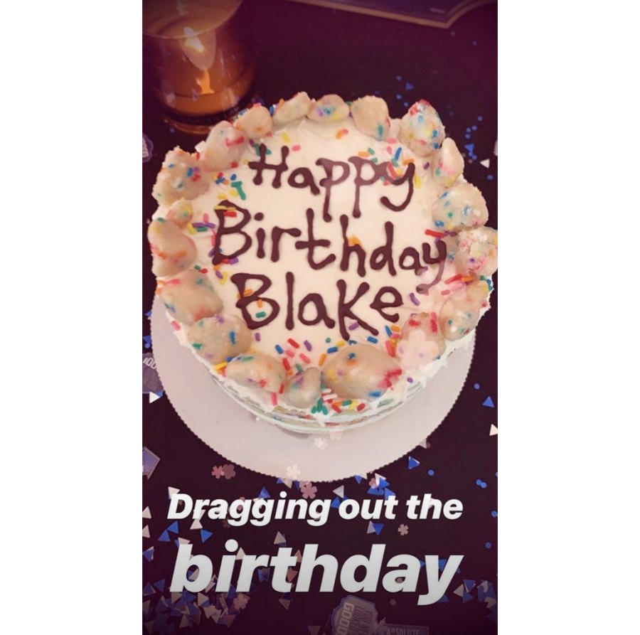 Gwen-Stefani-Celebrates-BF-Blake-Shelton's-Birthday