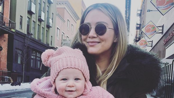 Hilary-Duff’s-Daughter-Banks-Playing-in-Dog’s-Water-Bowl-2